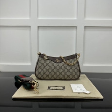 Gucci Hobo Bags